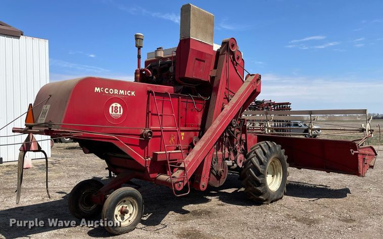 image for item MY9141 McCormick  combine