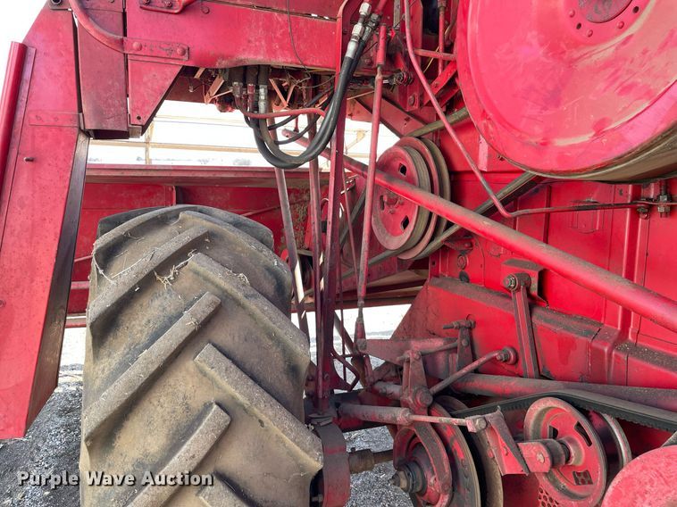 image for item MY9141 McCormick  combine