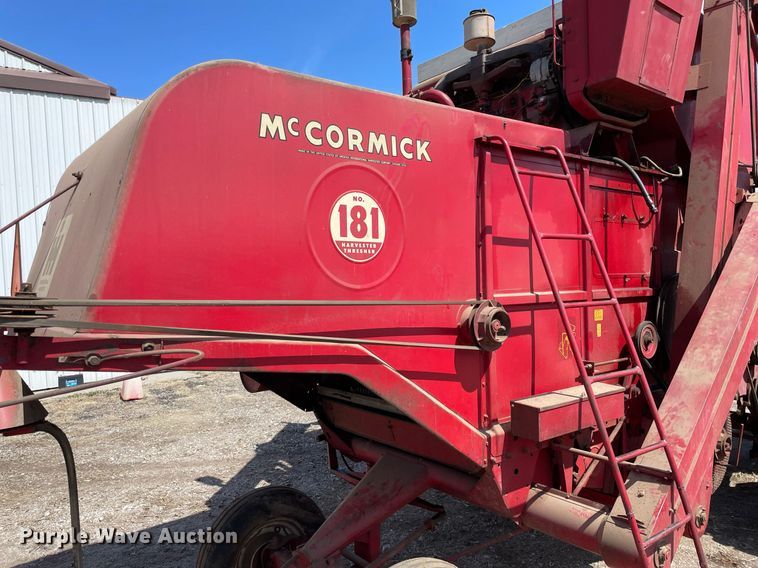 image for item MY9141 McCormick  combine