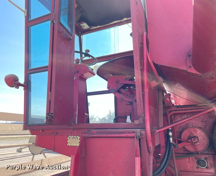 image for item MY9141 McCormick  combine