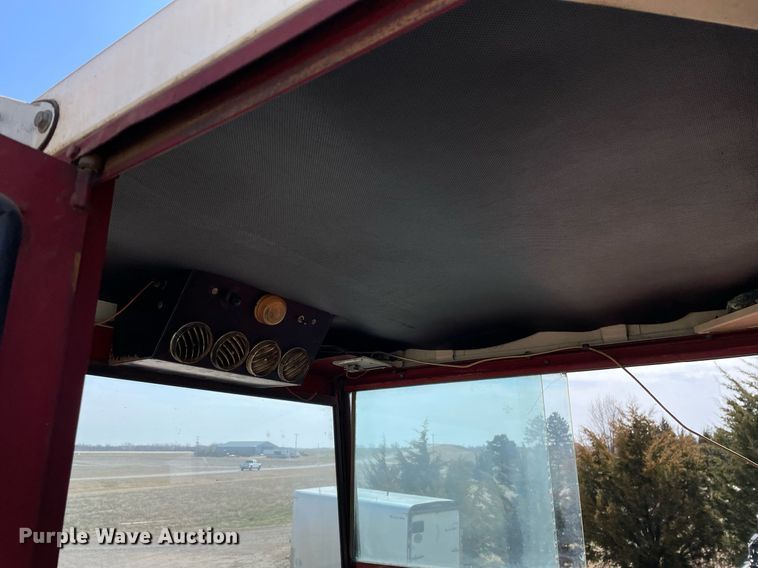 image for item MY9141 McCormick  combine