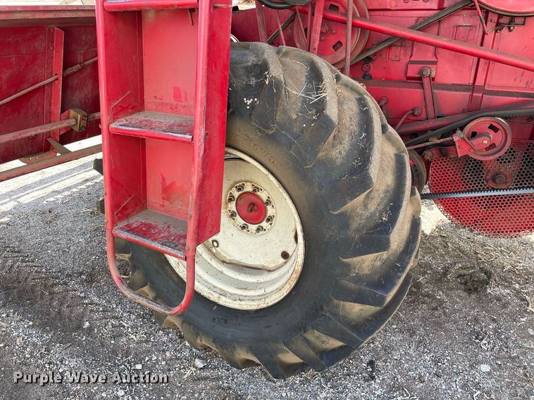 image for item MY9141 McCormick  combine