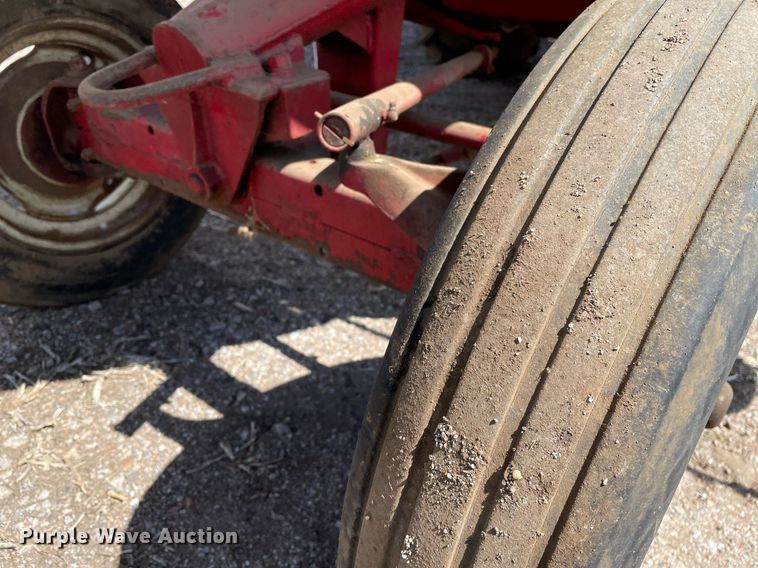 image for item MY9141 McCormick  combine