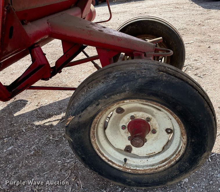 image for item MY9141 McCormick  combine