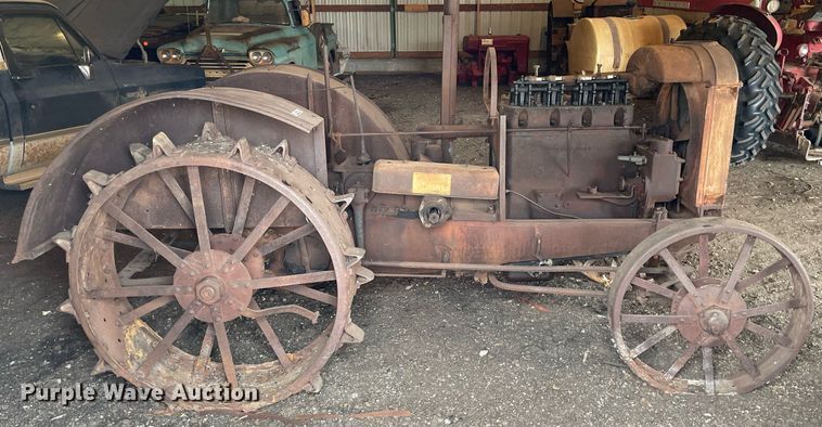 image for item MY9142 1928 McCormick-Deering 10-20  tractor