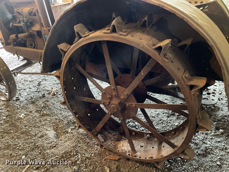 image for item MY9142 1928 McCormick-Deering 10-20  tractor
