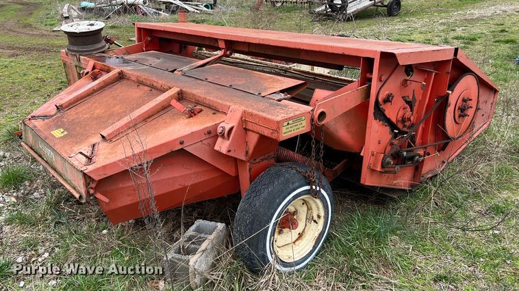 image for item MY9549 Hesston 1090  windrower