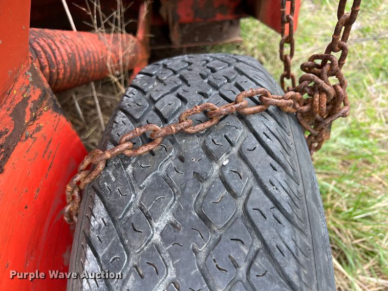 image for item MY9549 Hesston 1090  windrower