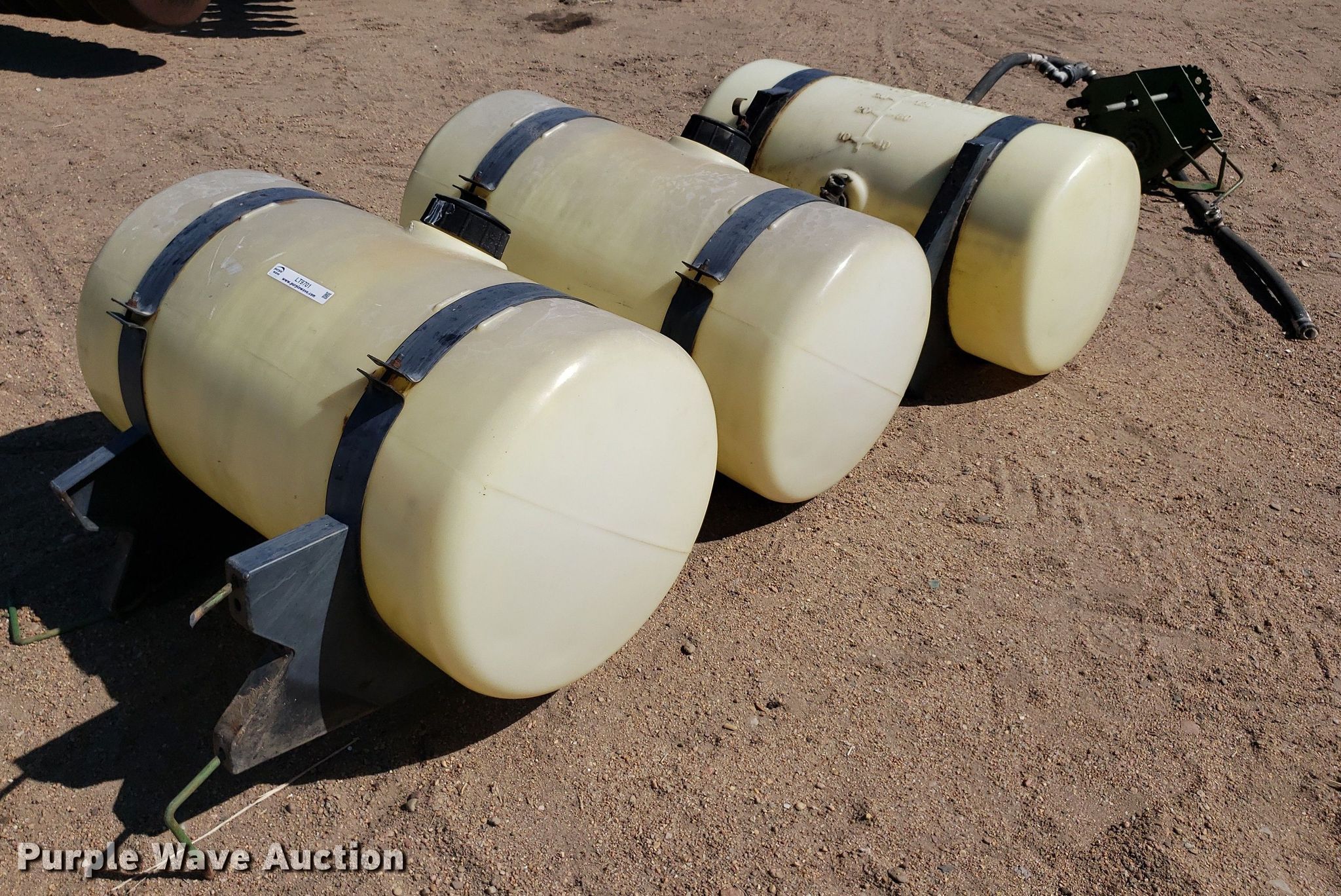 (3) Poly tanks in Kinsley, KS Item LT9701 for sale Purple Wave