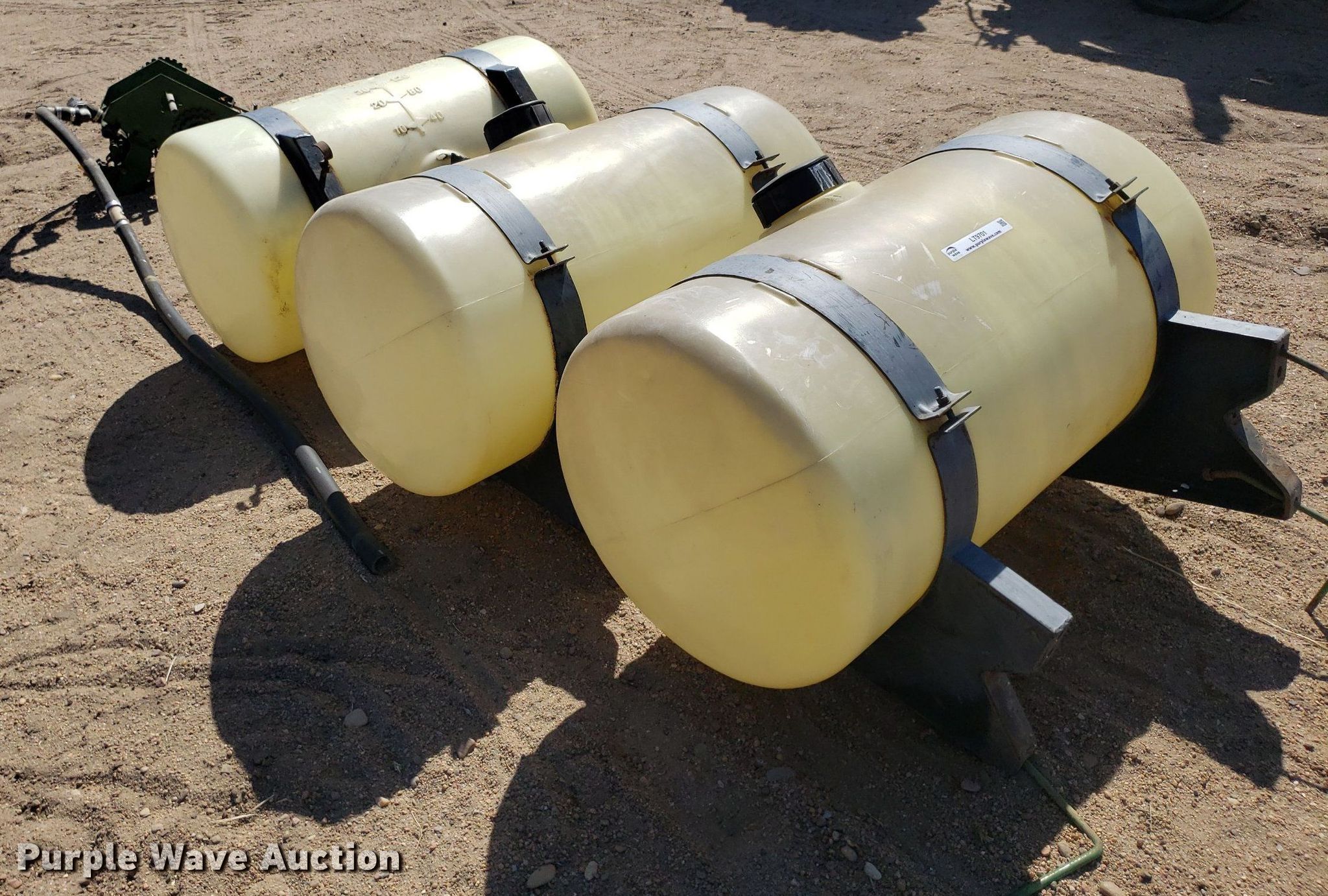 (3) Poly tanks in Kinsley, KS Item LT9701 for sale Purple Wave