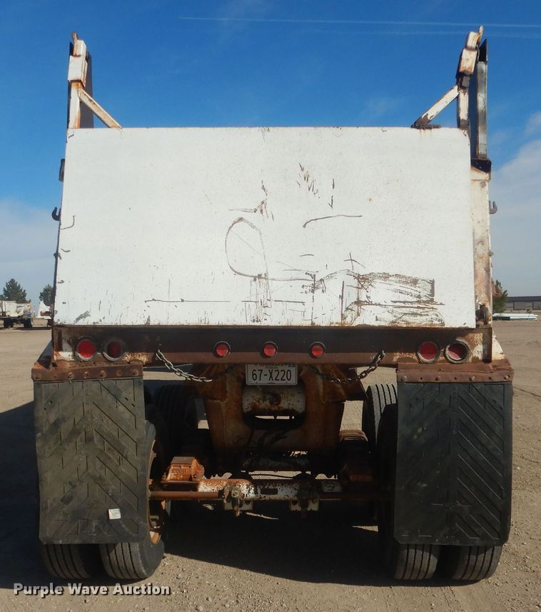 image for item DJ7006 1999 Lufkin  end dump trailer