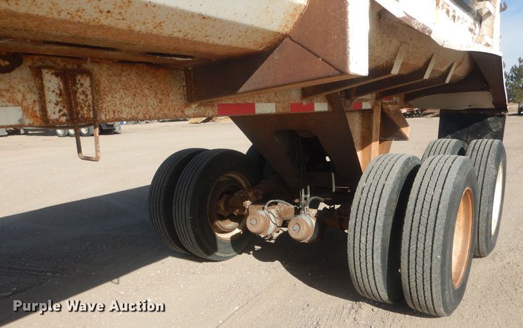 image for item DJ7006 1999 Lufkin  end dump trailer