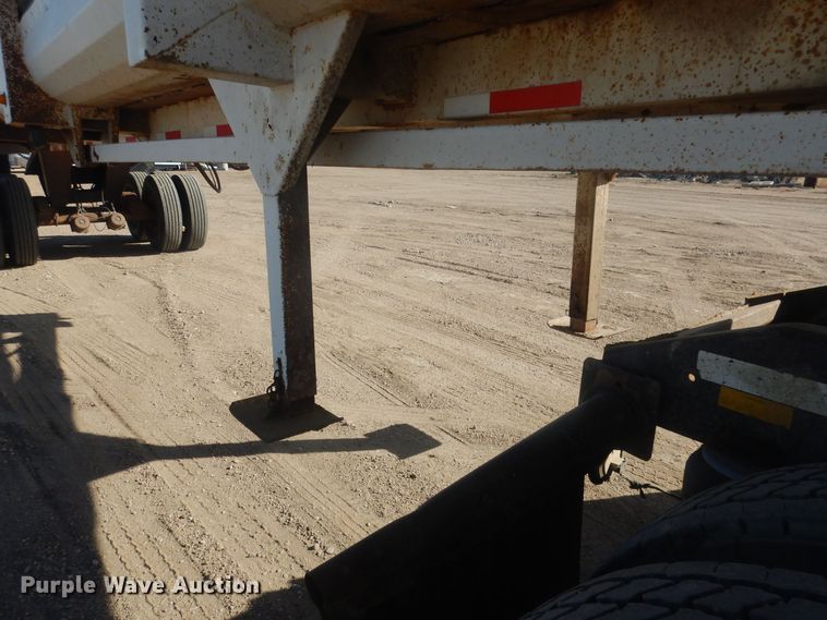 image for item DJ7006 1999 Lufkin  end dump trailer