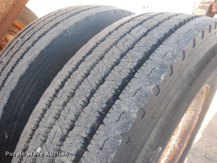 image for item DJ7006 1999 Lufkin  end dump trailer