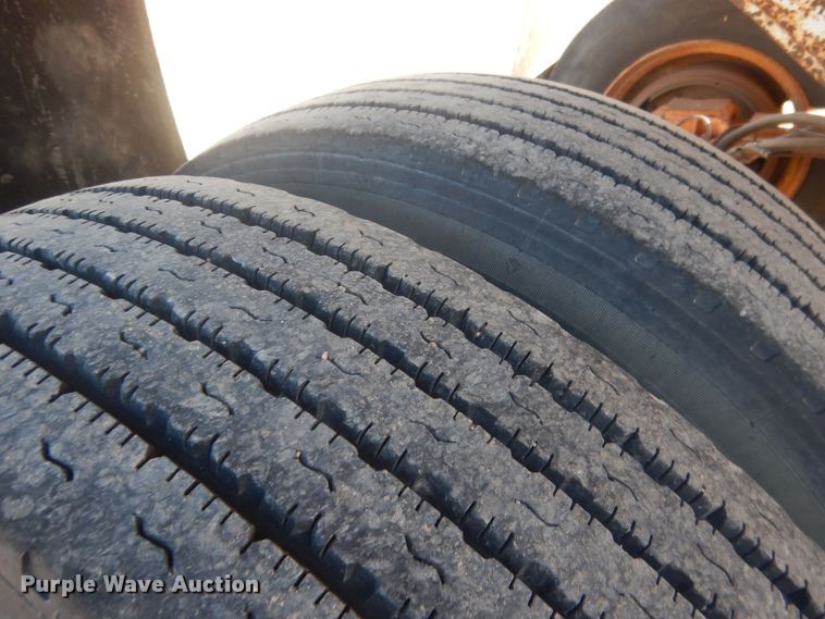 image for item DJ7006 1999 Lufkin  end dump trailer