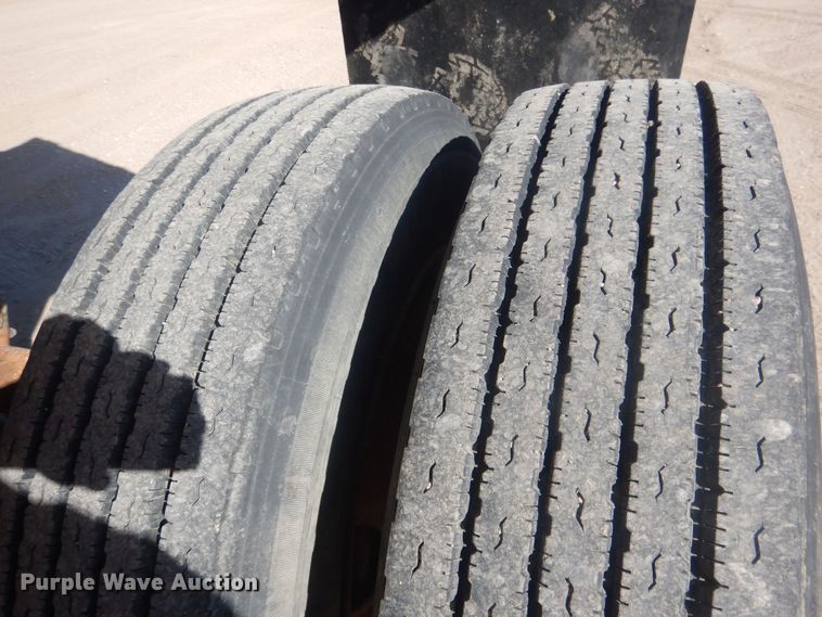 image for item DJ7006 1999 Lufkin  end dump trailer