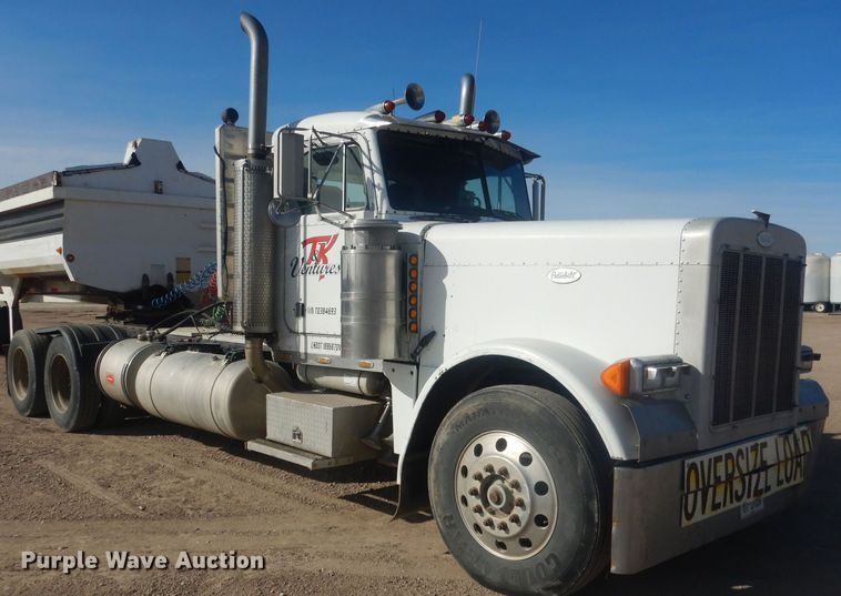image for item DJ7007 1996 Peterbuilt 379  semi truck