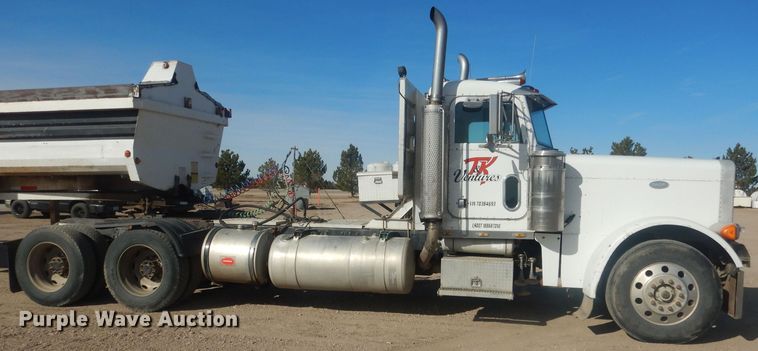 image for item DJ7007 1996 Peterbuilt 379  semi truck