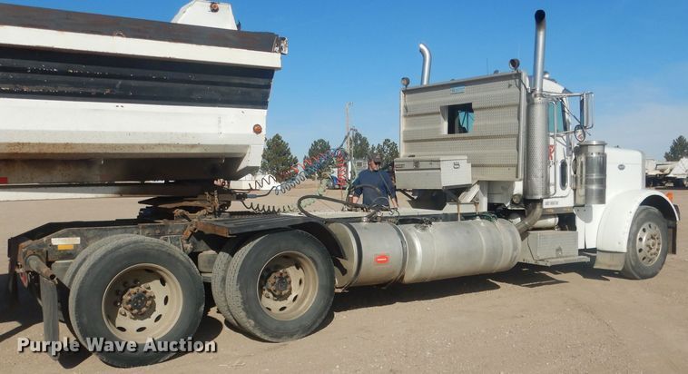 image for item DJ7007 1996 Peterbuilt 379  semi truck