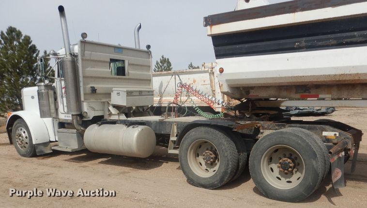 image for item DJ7007 1996 Peterbuilt 379  semi truck