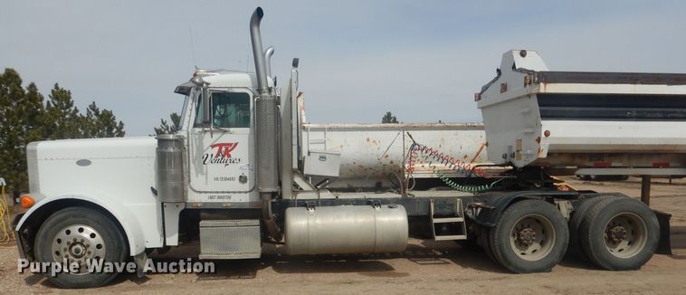 image for item DJ7007 1996 Peterbuilt 379  semi truck