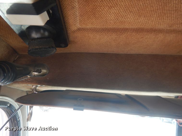 image for item DJ7007 1996 Peterbuilt 379  semi truck