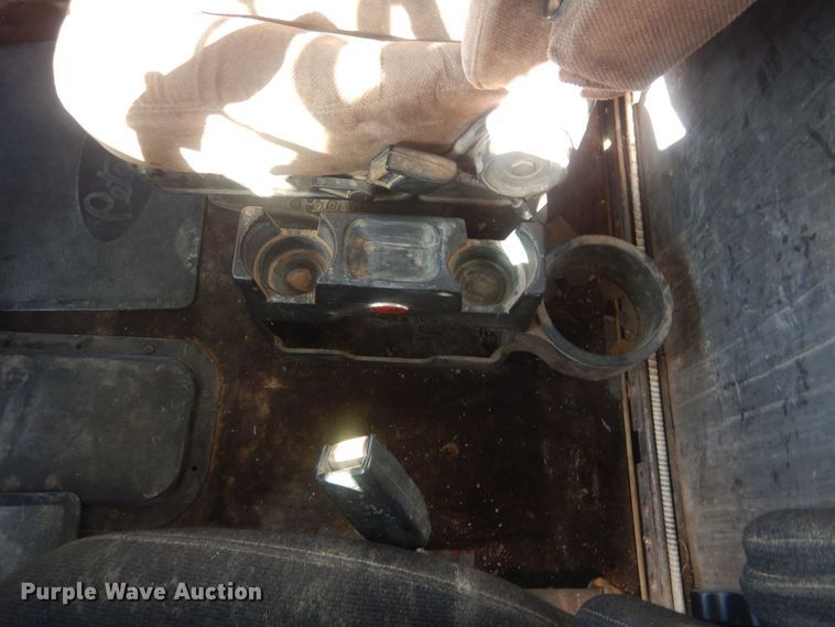 image for item DJ7007 1996 Peterbuilt 379  semi truck