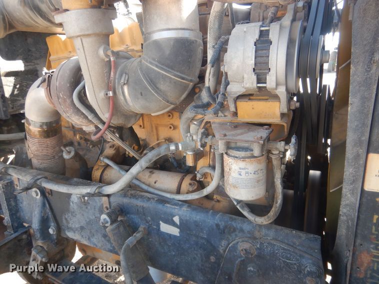 image for item DJ7007 1996 Peterbuilt 379  semi truck