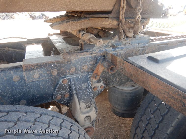 image for item DJ7007 1996 Peterbuilt 379  semi truck