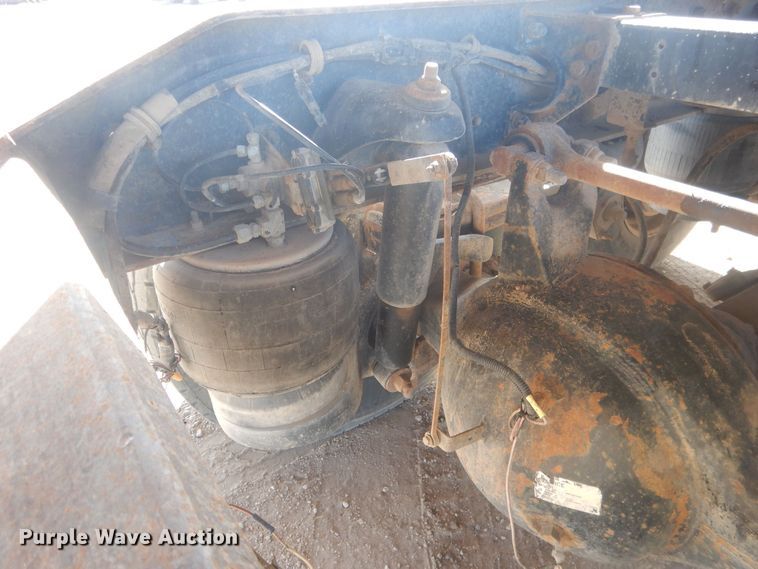 image for item DJ7007 1996 Peterbuilt 379  semi truck