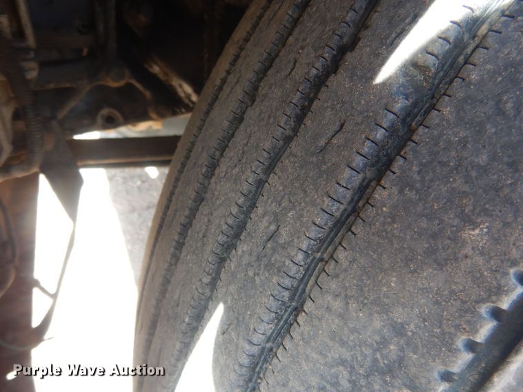 image for item DJ7007 1996 Peterbuilt 379  semi truck