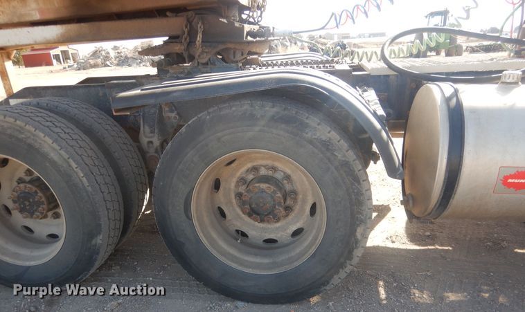 image for item DJ7007 1996 Peterbuilt 379  semi truck