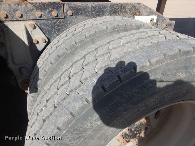 image for item DJ7007 1996 Peterbuilt 379  semi truck