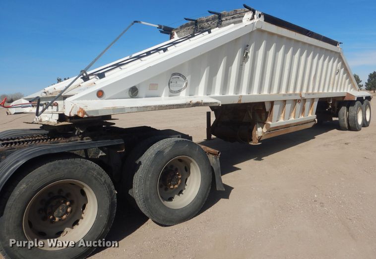 image for item DJ7008 2008 CTS BDT-40  bottom dump trailer
