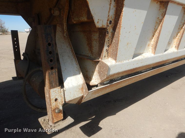 image for item DJ7008 2008 CTS BDT-40  bottom dump trailer