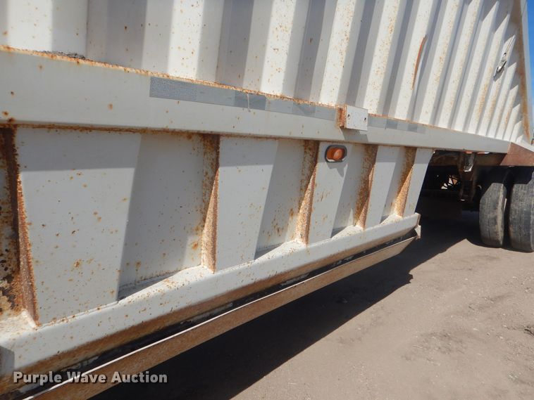 image for item DJ7008 2008 CTS BDT-40  bottom dump trailer