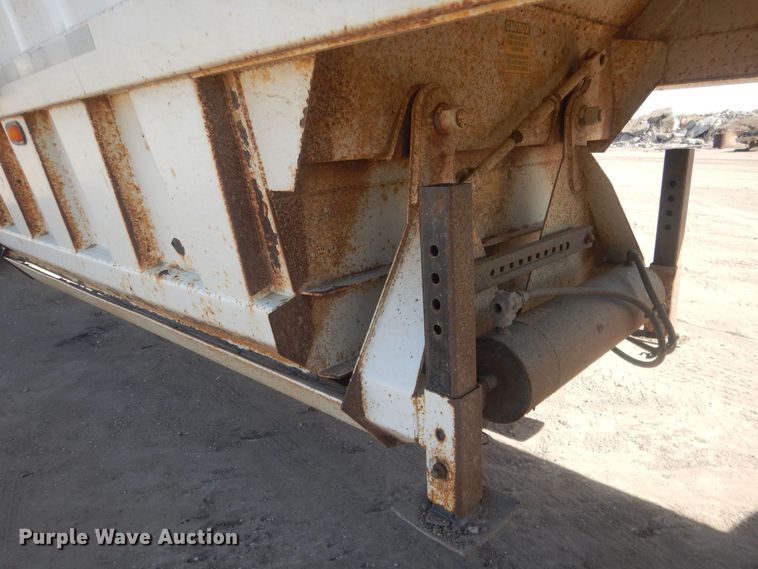 image for item DJ7008 2008 CTS BDT-40  bottom dump trailer