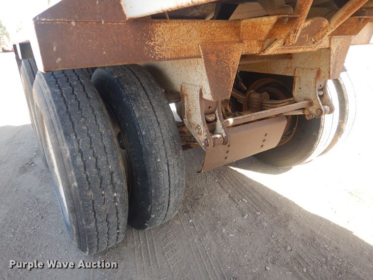 image for item DJ7008 2008 CTS BDT-40  bottom dump trailer