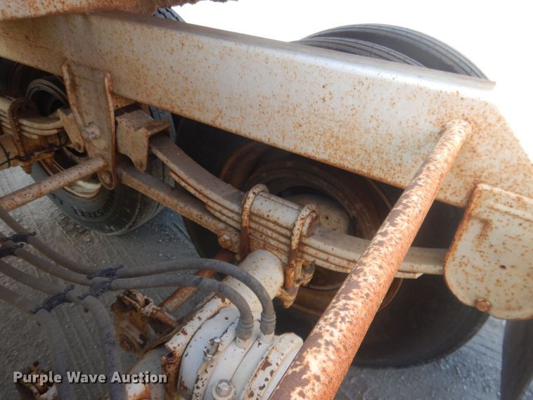 image for item DJ7008 2008 CTS BDT-40  bottom dump trailer