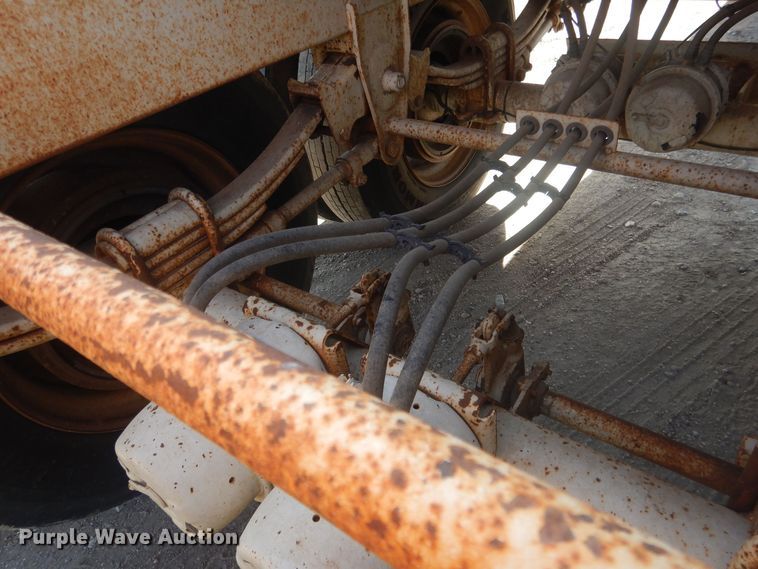 image for item DJ7008 2008 CTS BDT-40  bottom dump trailer