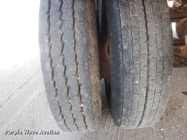 image for item DJ7008 2008 CTS BDT-40  bottom dump trailer