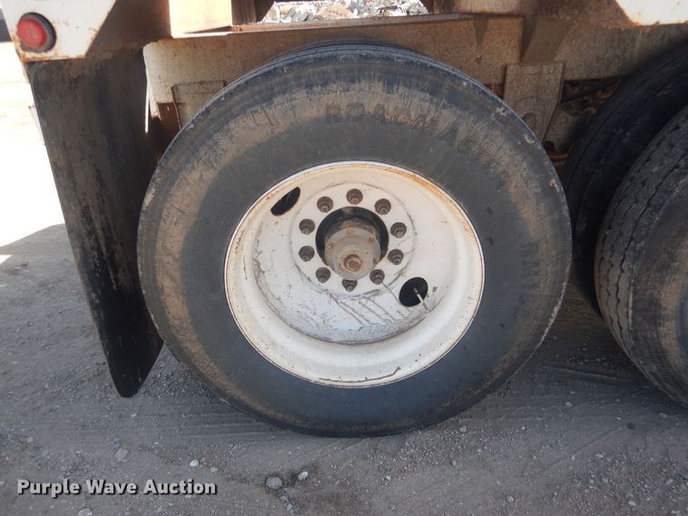 image for item DJ7008 2008 CTS BDT-40  bottom dump trailer