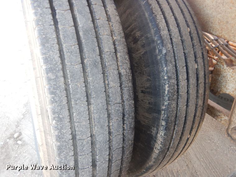 image for item DJ7008 2008 CTS BDT-40  bottom dump trailer