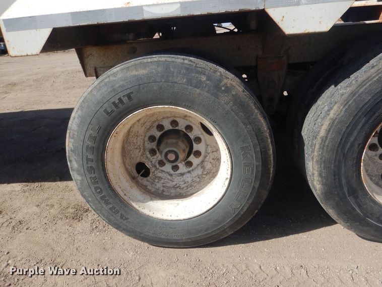 image for item DJ7008 2008 CTS BDT-40  bottom dump trailer