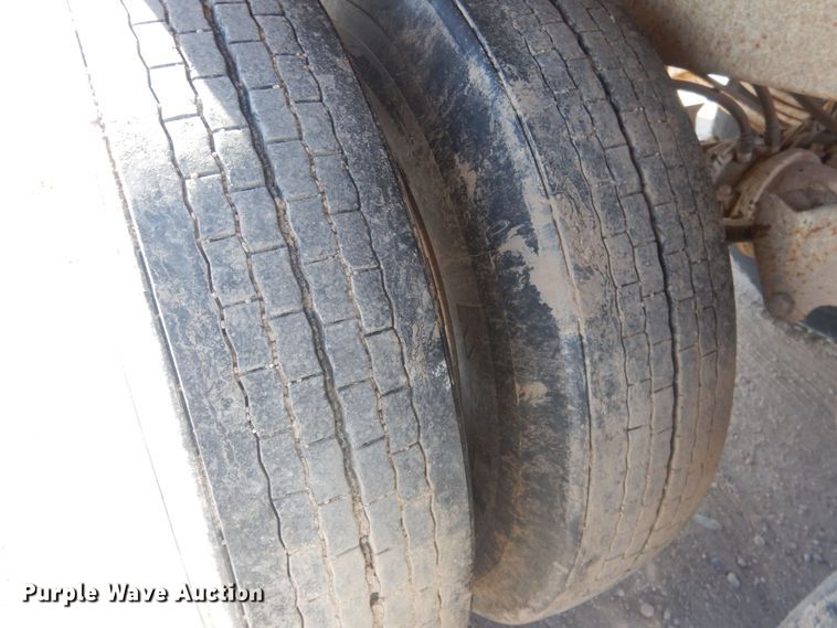 image for item DJ7008 2008 CTS BDT-40  bottom dump trailer