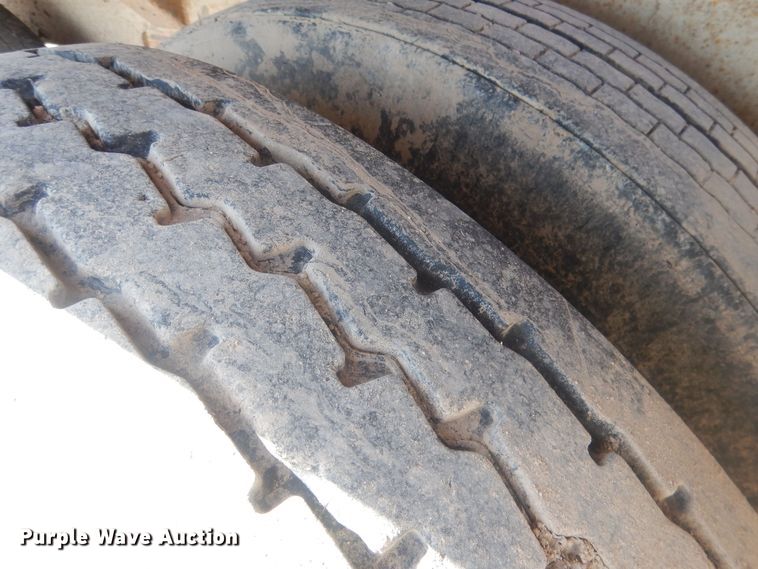 image for item DJ7008 2008 CTS BDT-40  bottom dump trailer