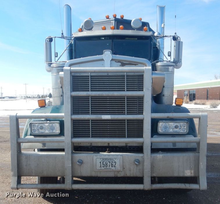 image for item DJ7011 1994 Kenworth W900L  semi truck