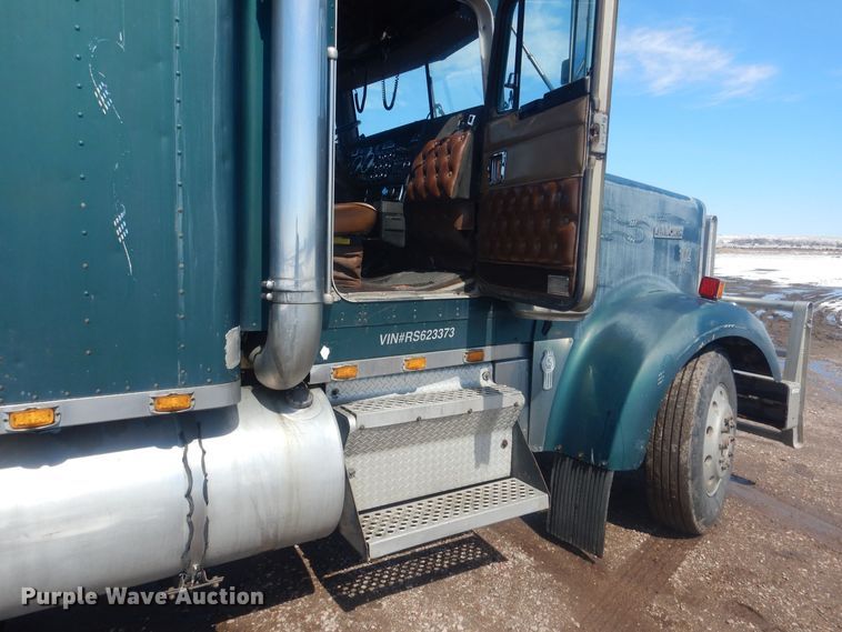 image for item DJ7011 1994 Kenworth W900L  semi truck