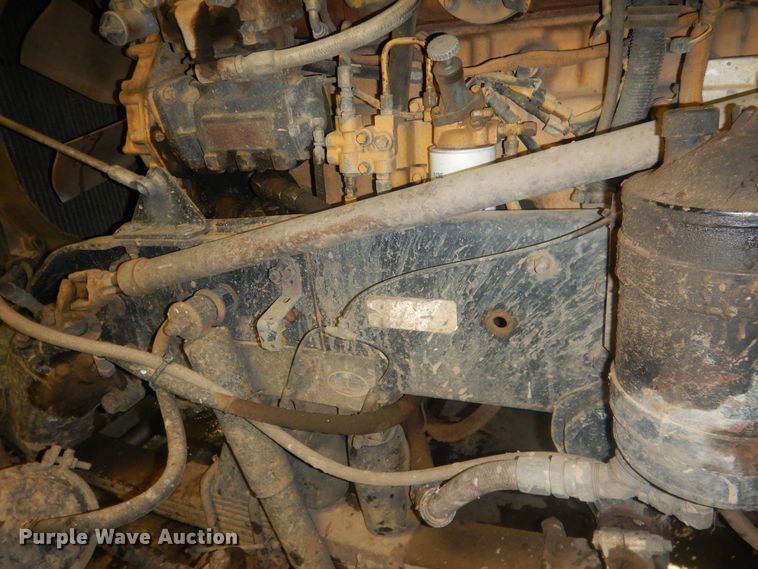 image for item DJ7011 1994 Kenworth W900L  semi truck