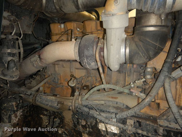 image for item DJ7011 1994 Kenworth W900L  semi truck